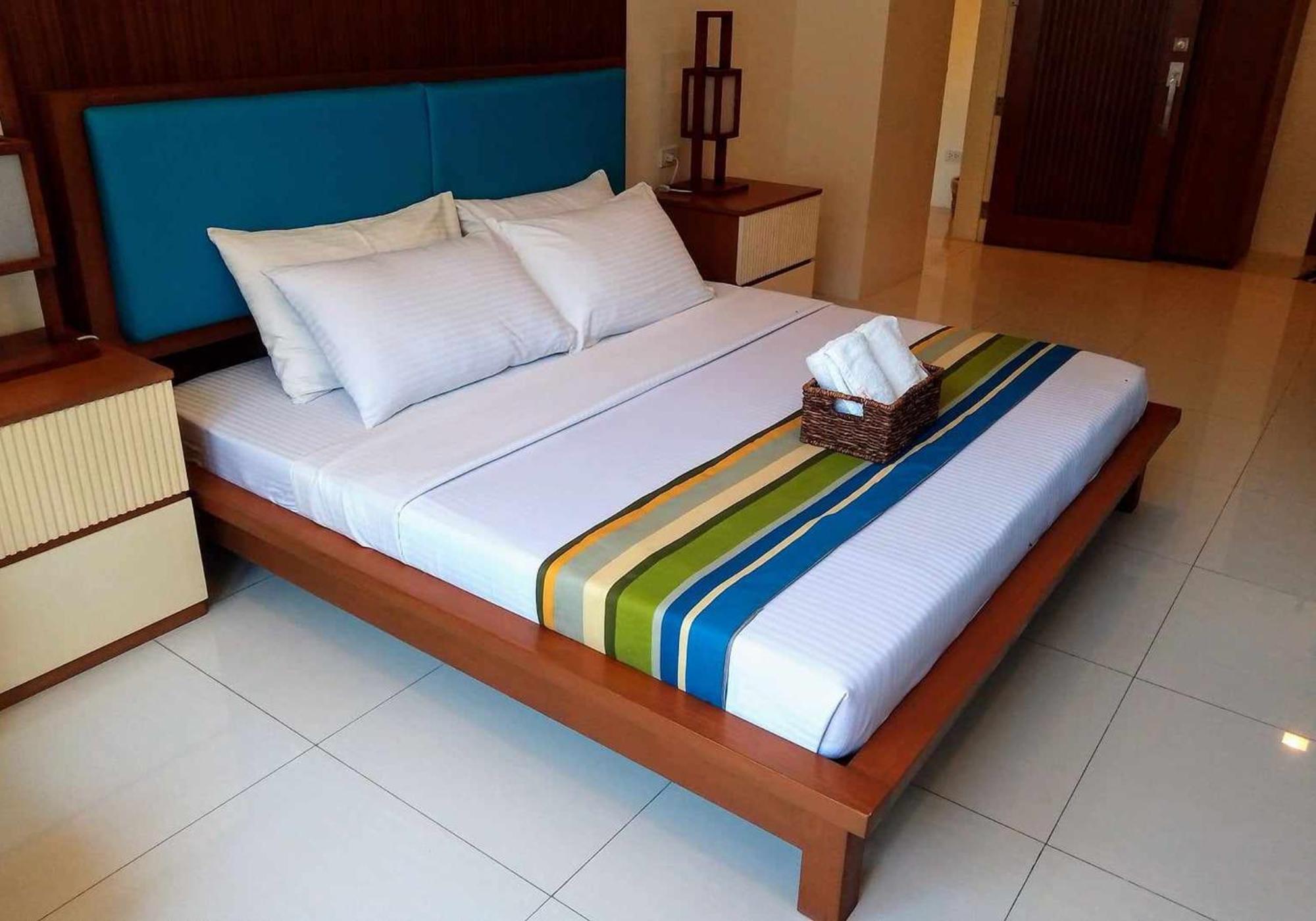 Puerto Del Sol Beach Resort And Hotel Club Bolinao Pangasinan מראה חיצוני תמונה