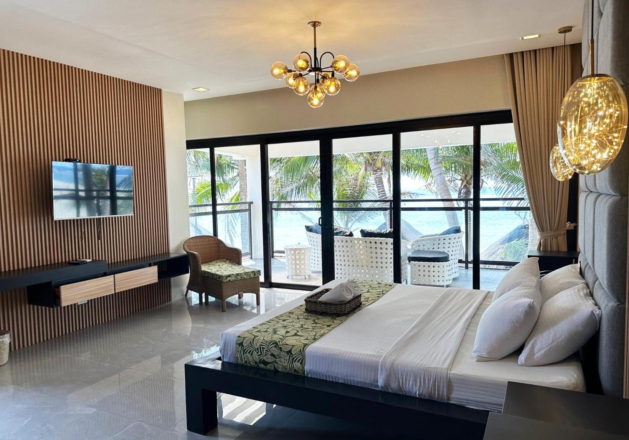 Puerto Del Sol Beach Resort And Hotel Club Bolinao Pangasinan מראה חיצוני תמונה