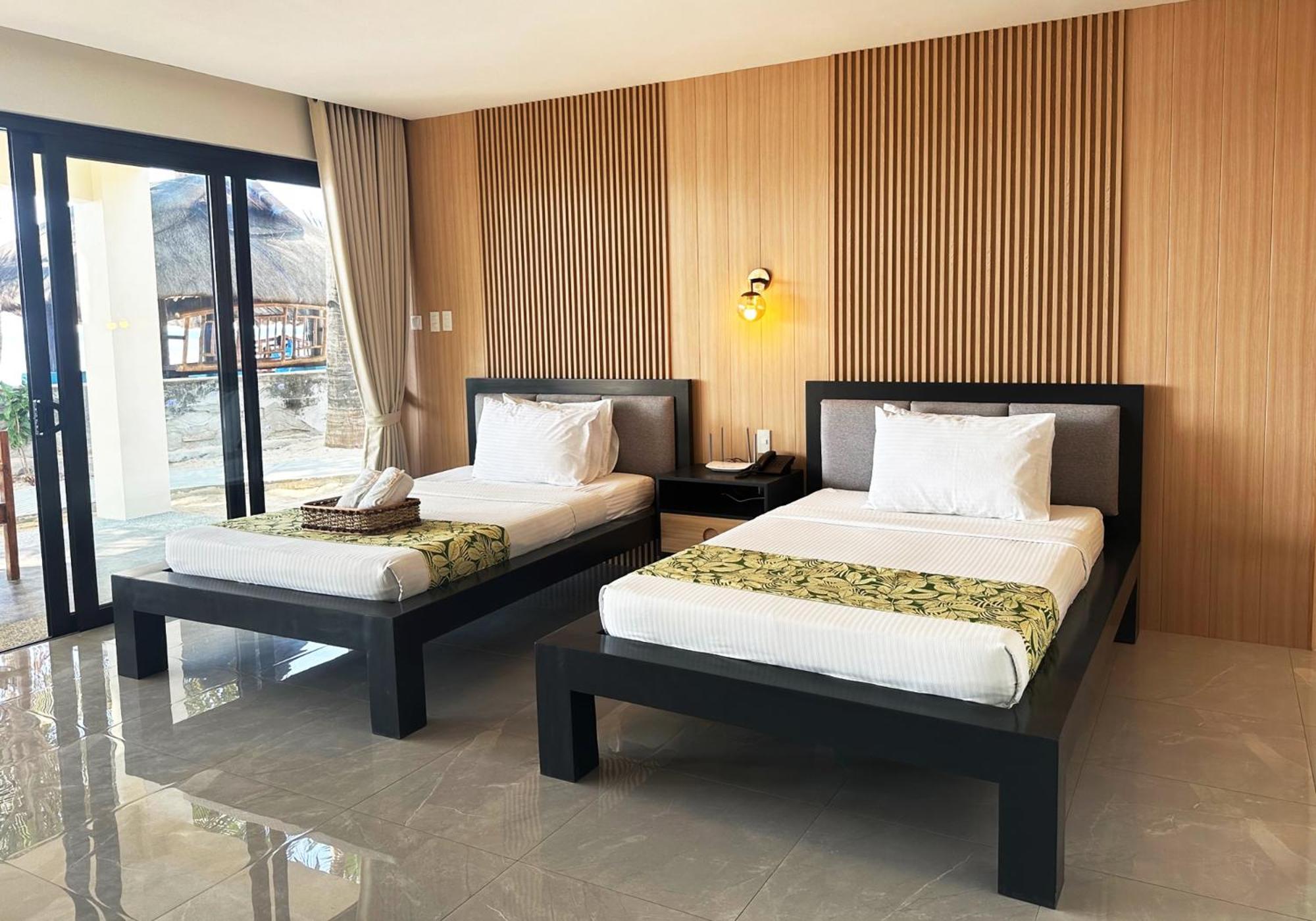 Puerto Del Sol Beach Resort And Hotel Club Bolinao Pangasinan מראה חיצוני תמונה