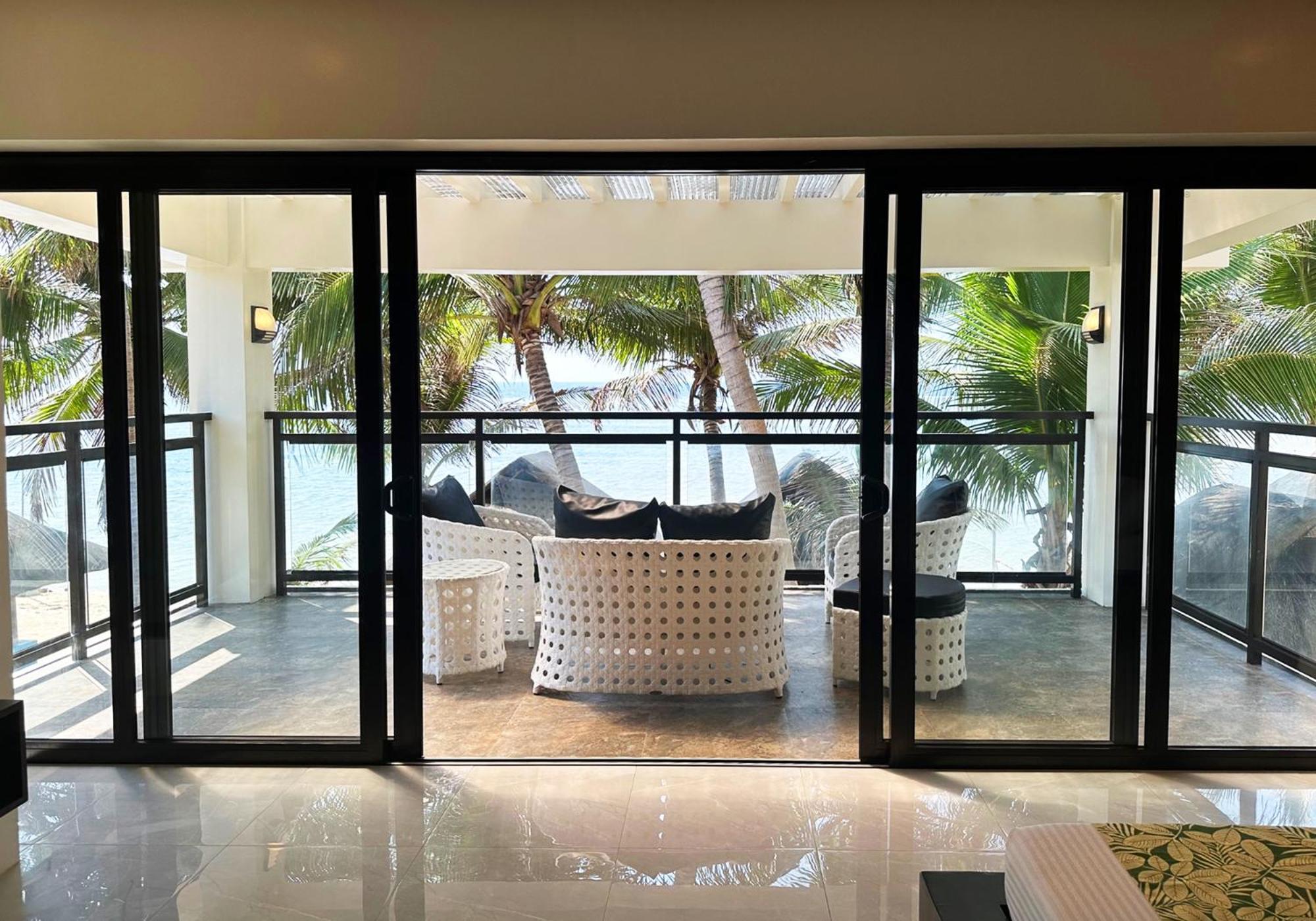 Puerto Del Sol Beach Resort And Hotel Club Bolinao Pangasinan מראה חיצוני תמונה