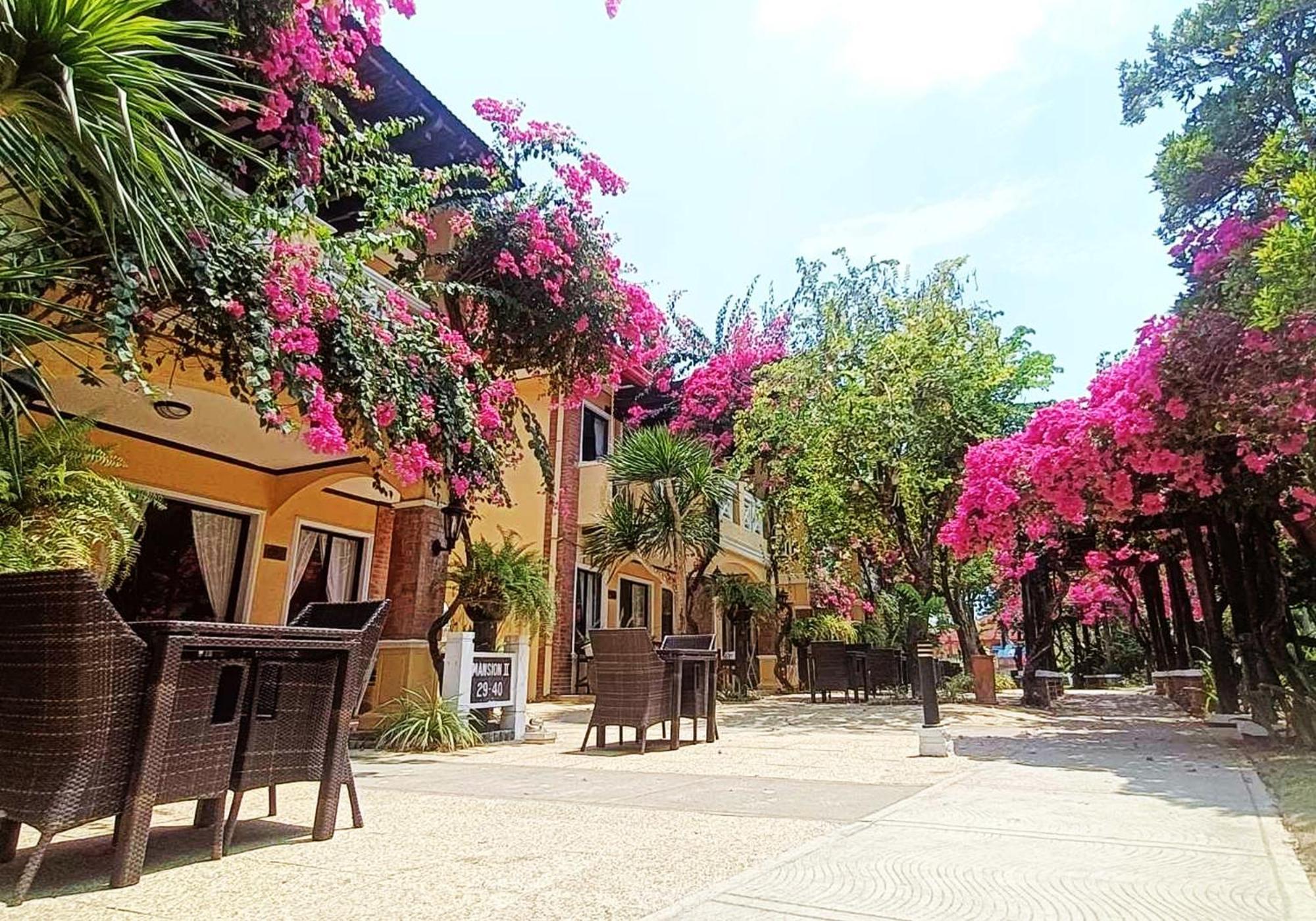 Puerto Del Sol Beach Resort And Hotel Club Bolinao Pangasinan מראה חיצוני תמונה