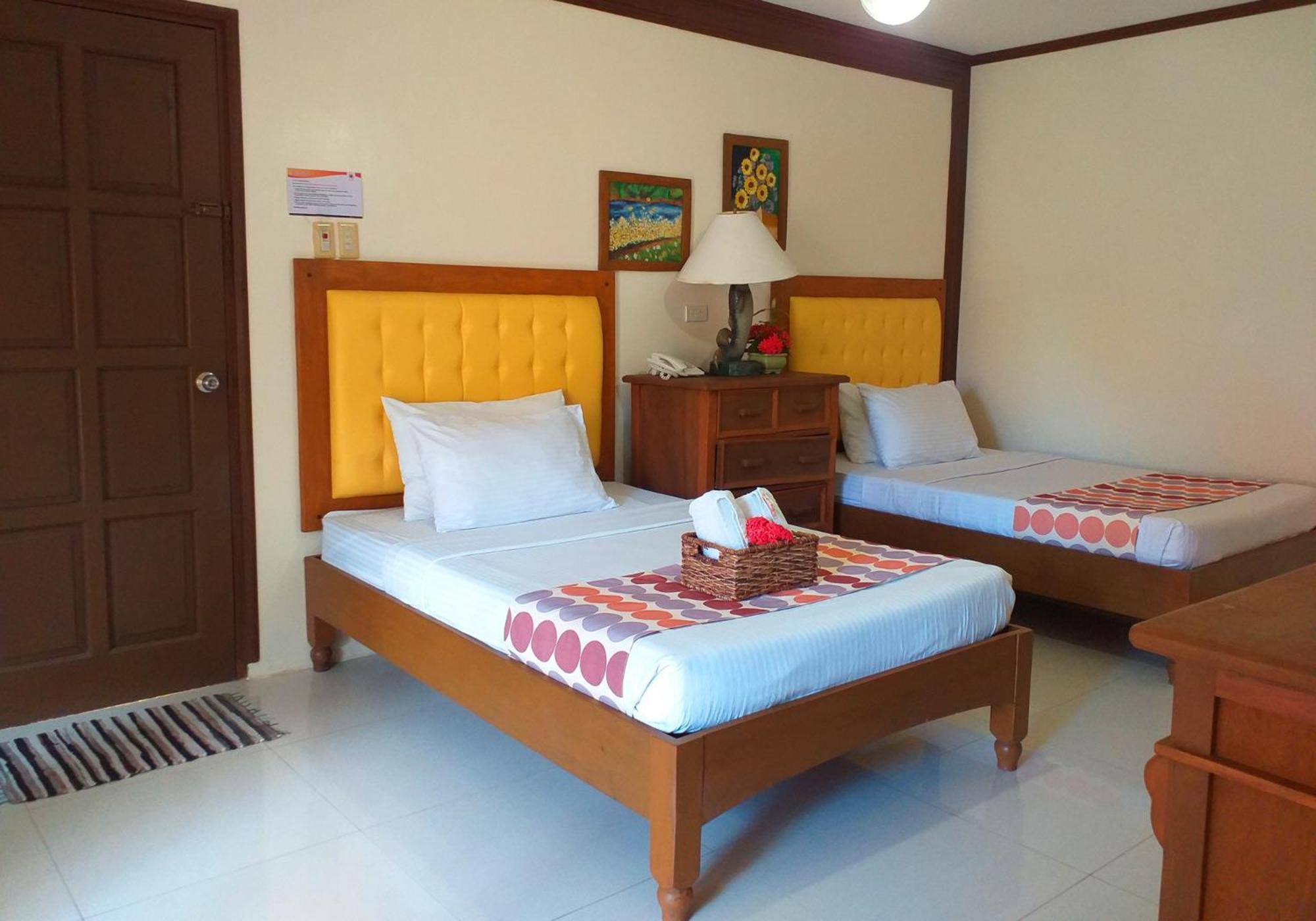 Puerto Del Sol Beach Resort And Hotel Club Bolinao Pangasinan מראה חיצוני תמונה